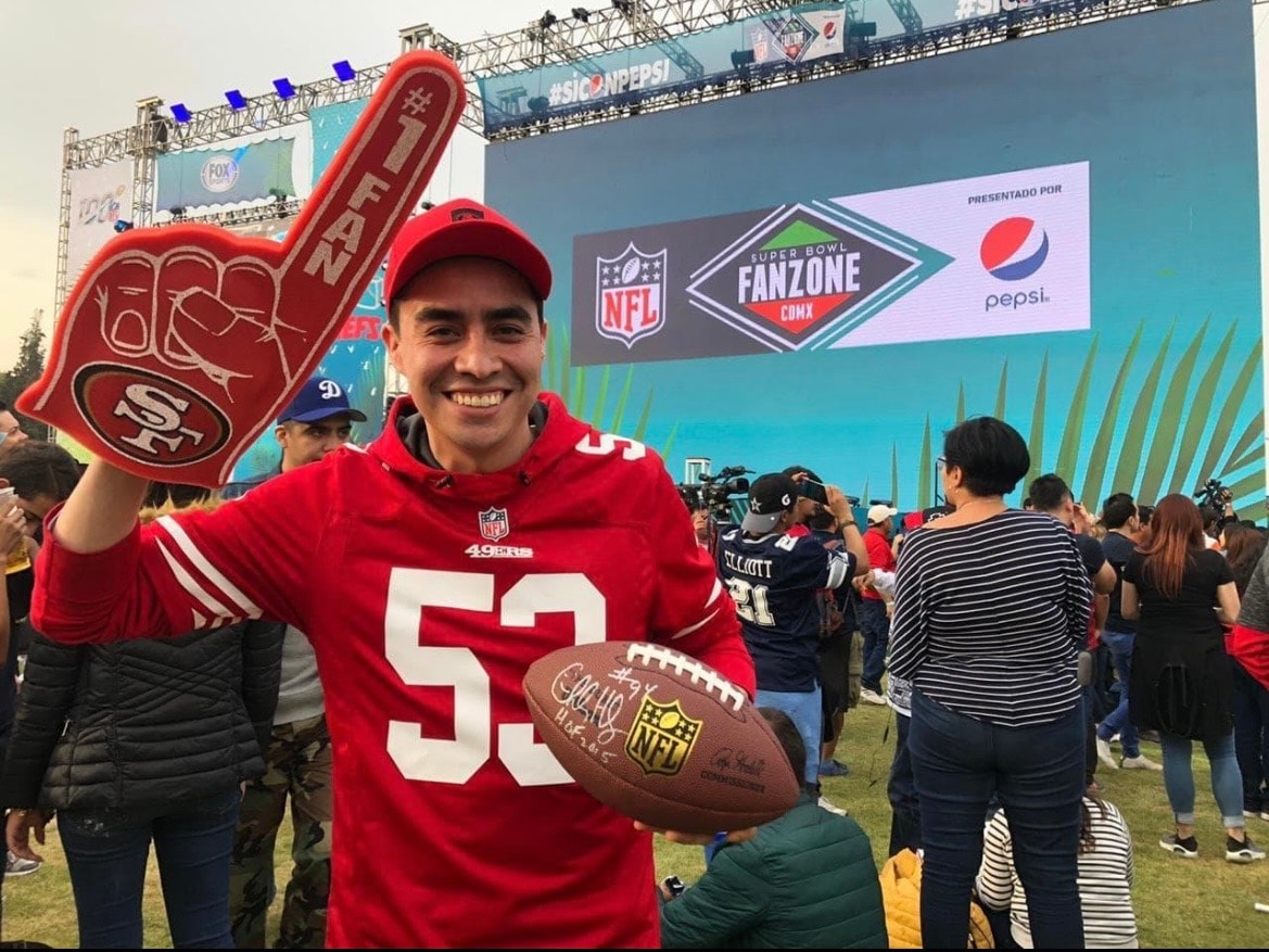 Fan Fest CDMX — casco inflable Eagles y activaciones en el parque