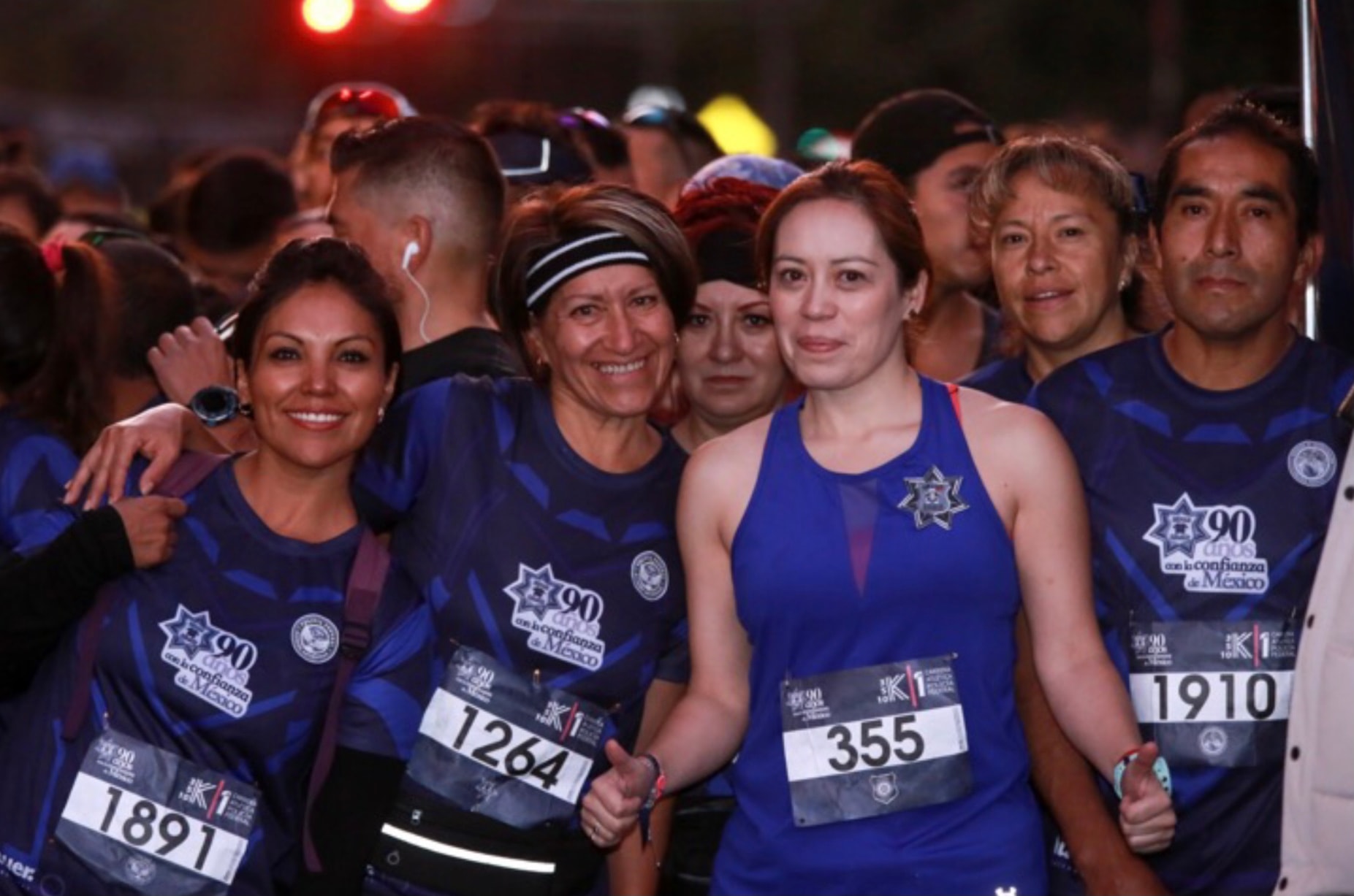 Federal Police Race 2018 — participants at nighttime start line