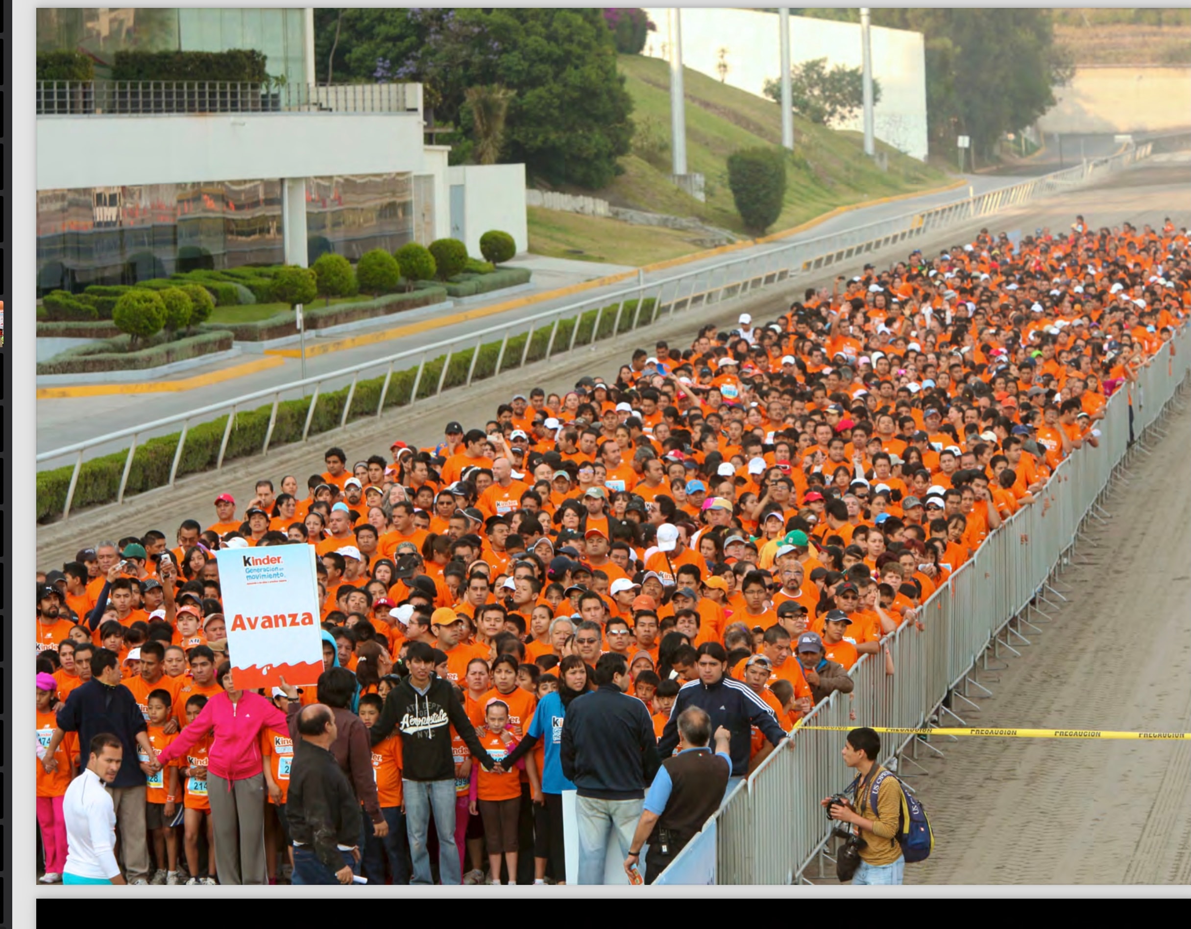 Kinder Run — marea naranja de participantes