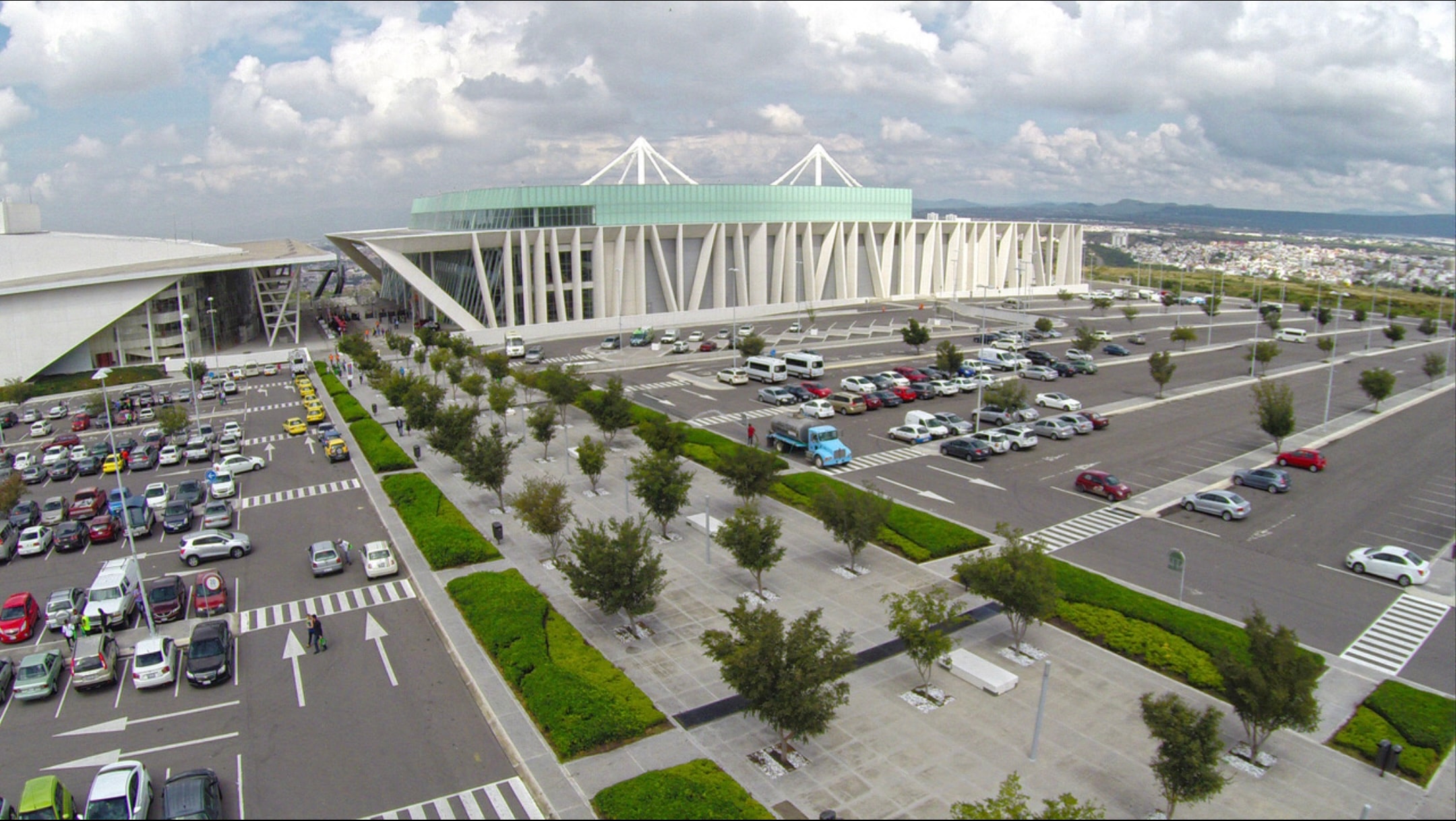Querétaro Marathon — vista aérea del estadio sede del evento